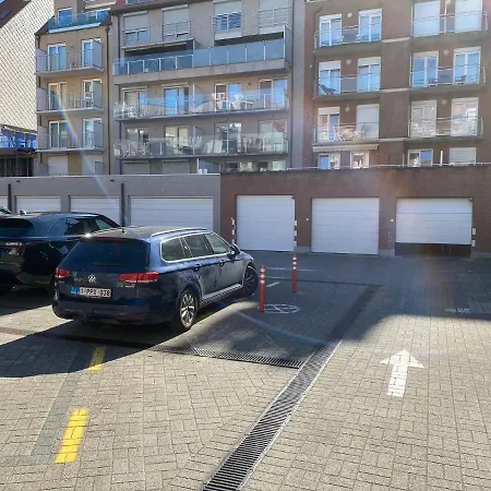 Residentie Zeebries, Luxe En Ruim Met Zijzicht Op Zee Appartement